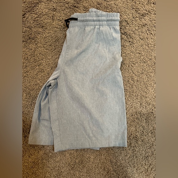 Youth Gray Nautica Shorts - Picture 2 of 4